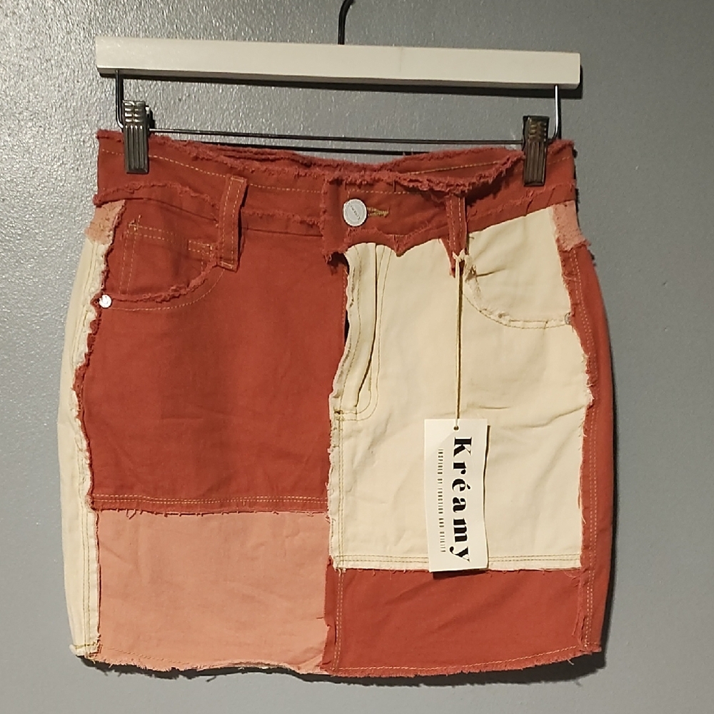 Kreamy Patchwork Mini Skirt in Red and Cream